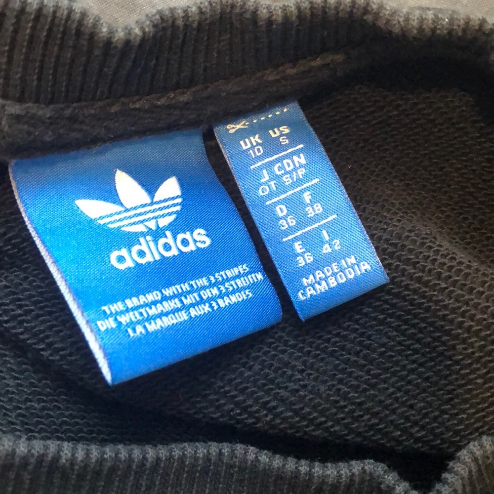 FLASH SALE Adidas crewneck hoodie - Picture 2 of 3